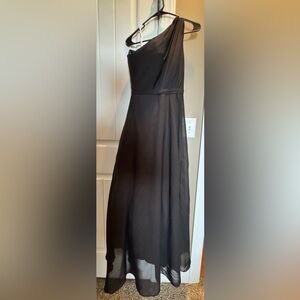 Black Elegant Prom Dress — Floor-Length Evening Gown size 2